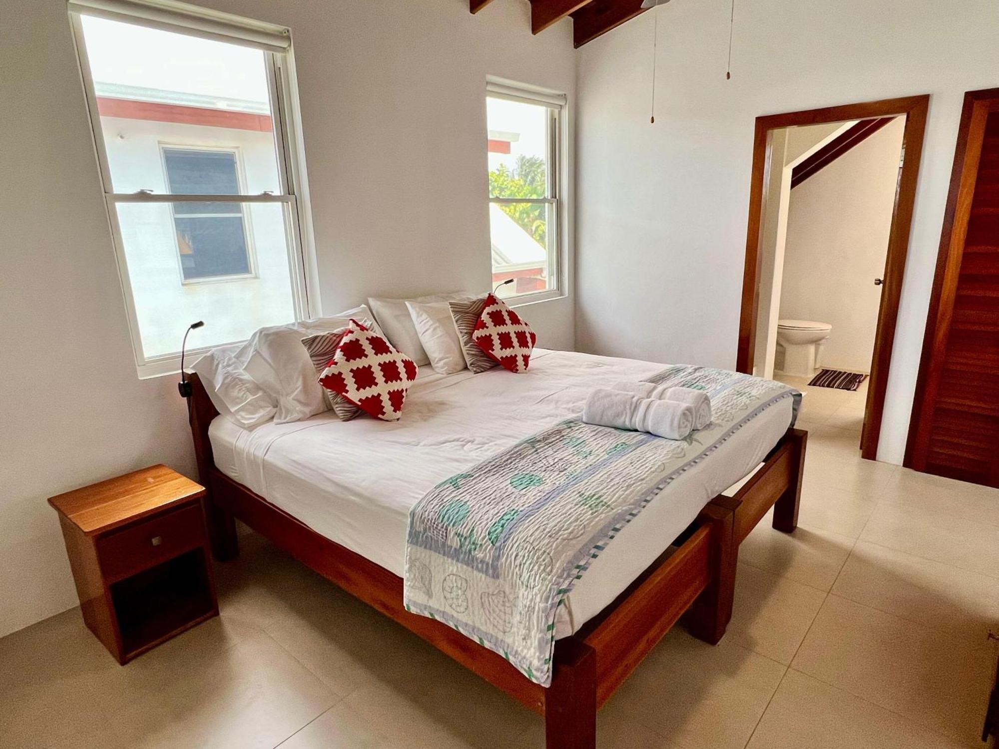 Velento Partial Ocean View Penthouse #7 Villa Caye Caulker Exterior photo